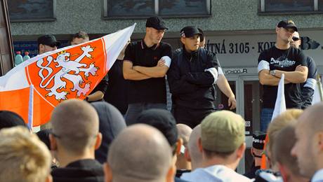 Na akci pod názvem Svatováclavská manifestace se sjelo zhruba 150 pravicových radikál.