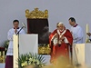 Tetí den návtvy papee Benedikta XVI. v esku, 28. záí ve Staré Boleslavi. Pape slouí mi na Probotské louce u píleitosti Národní svatováclavské pouti. 