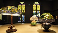 Díla slavného amerického zlatníka a skláe Tiffanyho jsou nyní k vidní v Lucemburském muzeu v Paíi.