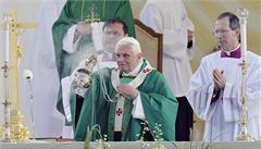 f nmeckch biskup jede za papeem kvli zneuvn dt v crkvi