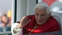 Jeho svatost papež Benedikt XVI na návštěvě české republiky, kde dnes v Brně celebroval mši na letišti Tuřany  | na serveru Lidovky.cz | aktuální zprávy