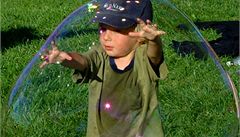 Velká bublina - ilustraní foto.