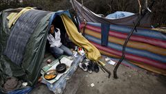 Zsah francouzsk policie u Calais byl zbyten. Benci jsou zptky