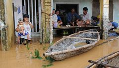 Tajfun Ketsana si ve Vietnamu a Kambodži vyžádal 85 obětí