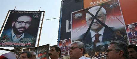 Demonstrace proti palestinskému prezidentovi Abbásovi