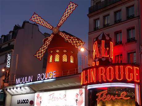 Moulin Rouge.