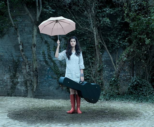 Zp�va�ka Charlotte O'Connor