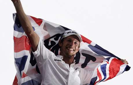 Jenson Button slaví titul mistra svta ve formuli 1.