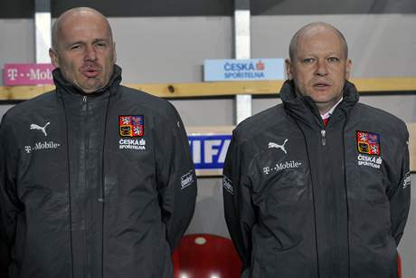 Odcházející trenér Ivan Haek a jeho asistent Michal Bílek. I jeho nástupce?