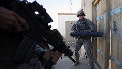 Nastraen vbuniny v Afghnistnu zabily 2 Polky a Ameriana