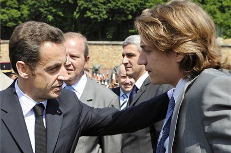 Nicolas Sarkozy se synem (2008)