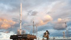 NASA otestuje novou raketu Ares, posunul start Atlantisu