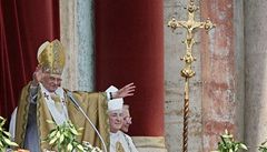 Papež Benedikt XVI. při tradiční "Urbi et Orbi" ve Vatikánu. | na serveru Lidovky.cz | aktuální zprávy
