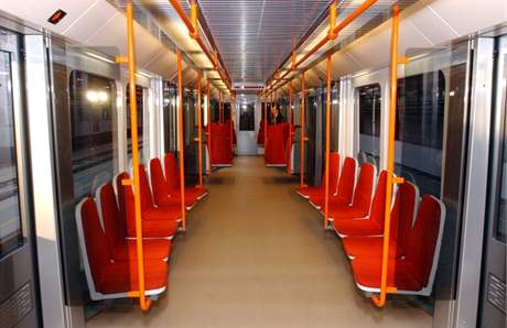V dob stávky nevyjedou tramvaje, ani autuobusy, I soupravy metra zstanou v depech a prázdné.