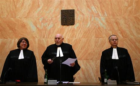 Ústavní soud.