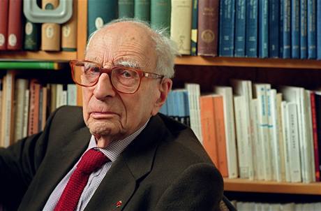 Francouzský filozof a antropolog Claude Lévi-Strauss
