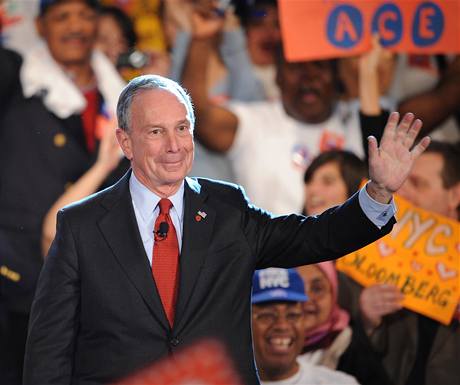 Michael Bloomberg byl zvolen starostou NY na tetí funkní období.