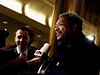 Don King v zá�í reflektor�.