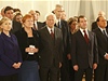 Hillary Clintonová, finská prezidentka Tarja Halonen, bývalý nmecký prezident Richard von Weizsaecker, Dmitrij Medvedv, Silvio Berlusconi a Gordon Brown