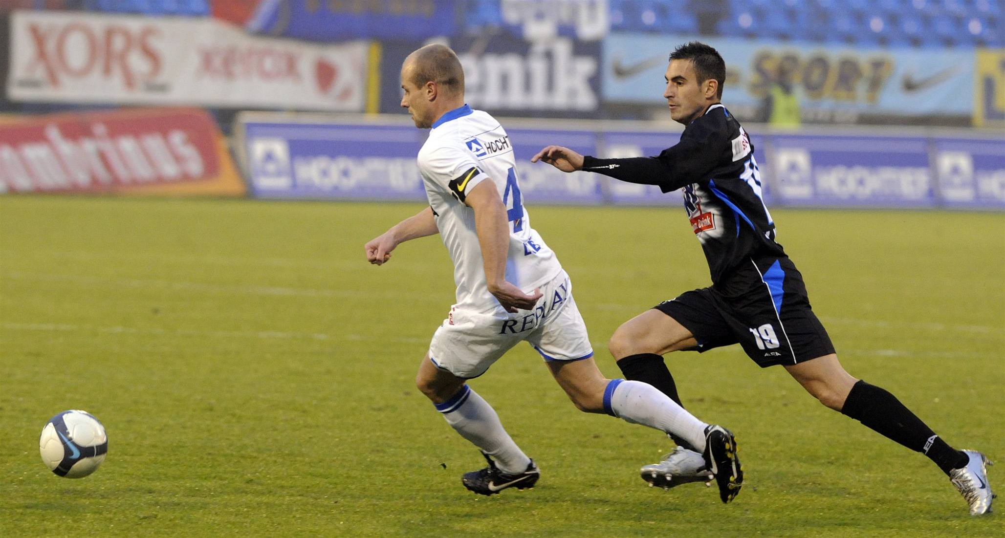 Baník Ostrava v zápase s Kladnem. 