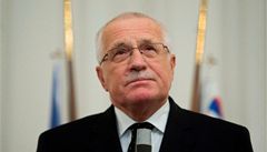 Prezident R Václav Klaus oznamuje novinám e dnes 3.11.2009 v 15 hodin podepsal Lisabonskou smlouvu 