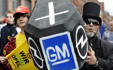 Zamstnanci Opelu pohbívají General Motors