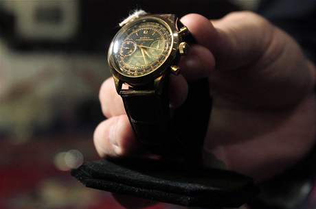 Aukce osobních vcí podvodníka Bernieho Madoffa - hodinky Rolex