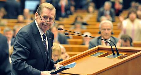 Václav Havel pi svém projevu ped europoslanci. (11. listopadu 2009)