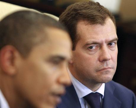 Ruský prezident D. medvedv a jeho americký protjk B. Obama