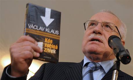 Václav Klaus na ktu své nové knihy
