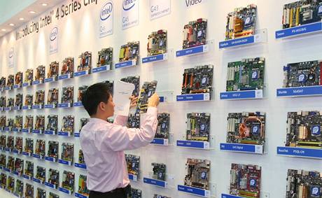 Procesory od Intelu obohatí v dubnu tyi nové modely; dva zamené na výkon, dva na spotebu.