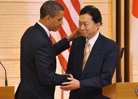 Americký prezident Barack Obama s japonským premiérem Yukio Hatoyamou 