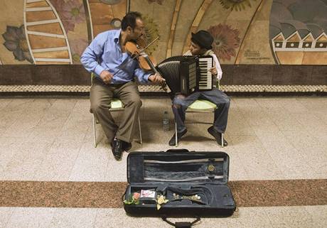 Hudebníci v metru (ilustraní foto)