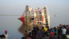 Poet obt pevrcenho trajektu v Bangladi stoupl na 75