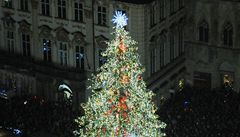 Na Starom�stském nám�stí v Praze byl 28. listopadu rozsvícen váno�ní strom 