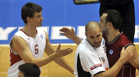 Zápas Nymburk-Bamberg.