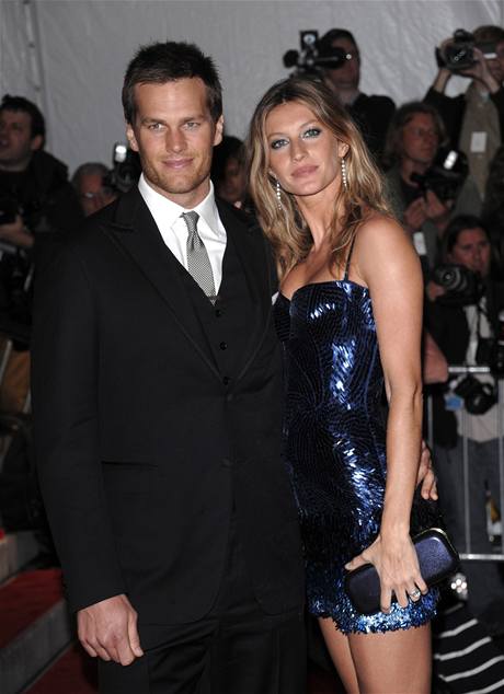 Modelka Gisel Bündchenová a fotbalista Tom Brady.