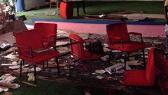 P�i útoku v somálském Mogadi�u zahynulo 19 lidí v�etn� t�í ministr�