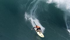 Surfový závod na Oahu Eddie Aikau Invitational | na serveru Lidovky.cz | aktuální zprávy