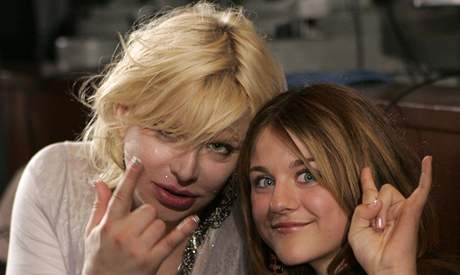 Courtney Love s Cobainovou dcerou Frances Bean.