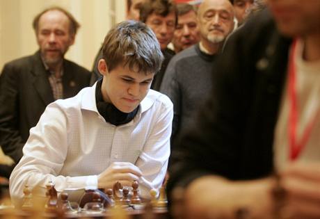 Magnus Carlsen - nejmladí svtová jednika. 