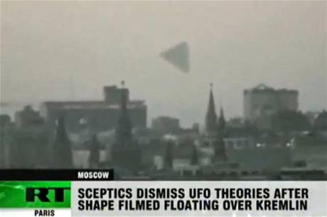 UFO nad Kremlem. Den.