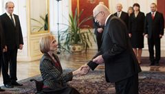 Klaus v roce 2009 jmenoval 24 ministr�.