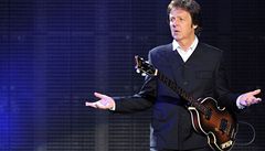 Paul McCartney se nad filmem s De Nirem dojal tak, e napsal psniku