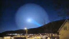 Nebe nad severním Norskem ozáila obrovská koule.