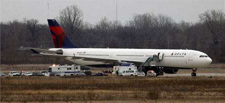 Linka 253 spolenosti Delta Air Lines.