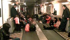 Europoslanec: Museli jsme pod La Manche sedt 6 hodin na zemi