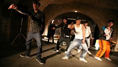 Tane�ní verze hry Romeo a Julie.