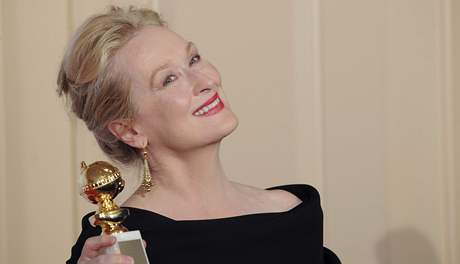 Loni získala Zlatý glóbus v kategorii nejlepí filmová hereka Meryl Streepová.
