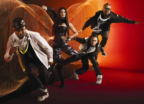 Hiphopová kapela Black Eyed Peas zavítá v kvtnu do Prahy.